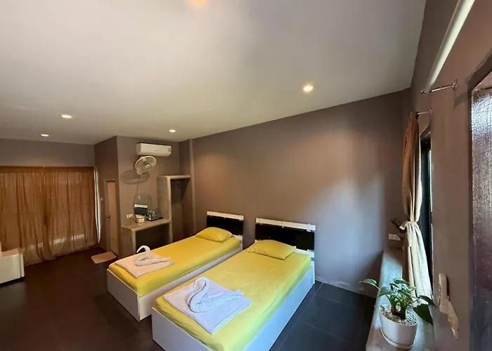 บ้านไร่ดอกแก้ว โรงแรม