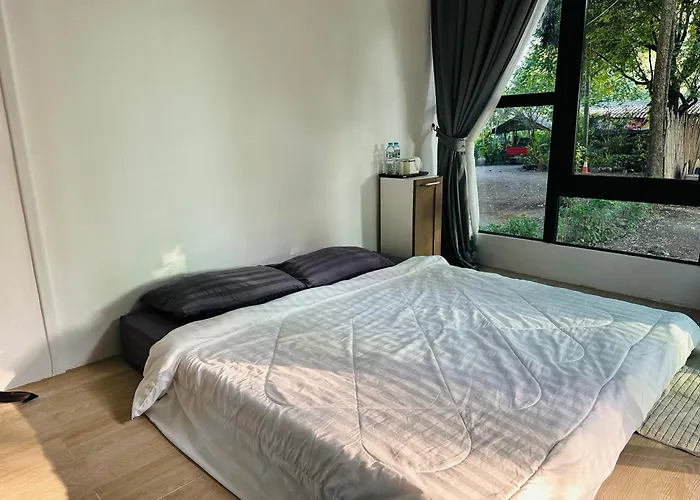 บ้านไร่ดอกแก้ว 4*